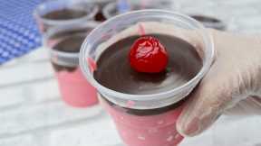 Cup dessert ready in 10 minutes, no oven, with strawberry and chocolate