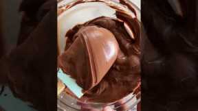 EASIEST EVER CHOCOLATE MOUSSE CAKE RECIPE | CHOCOLATE MOUSSE CAKE AT HOME | EGGLESS DESSERTS #shorts