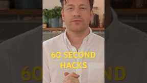 How to Peel Garlic in 60 seconds. #food #delicious #hacks